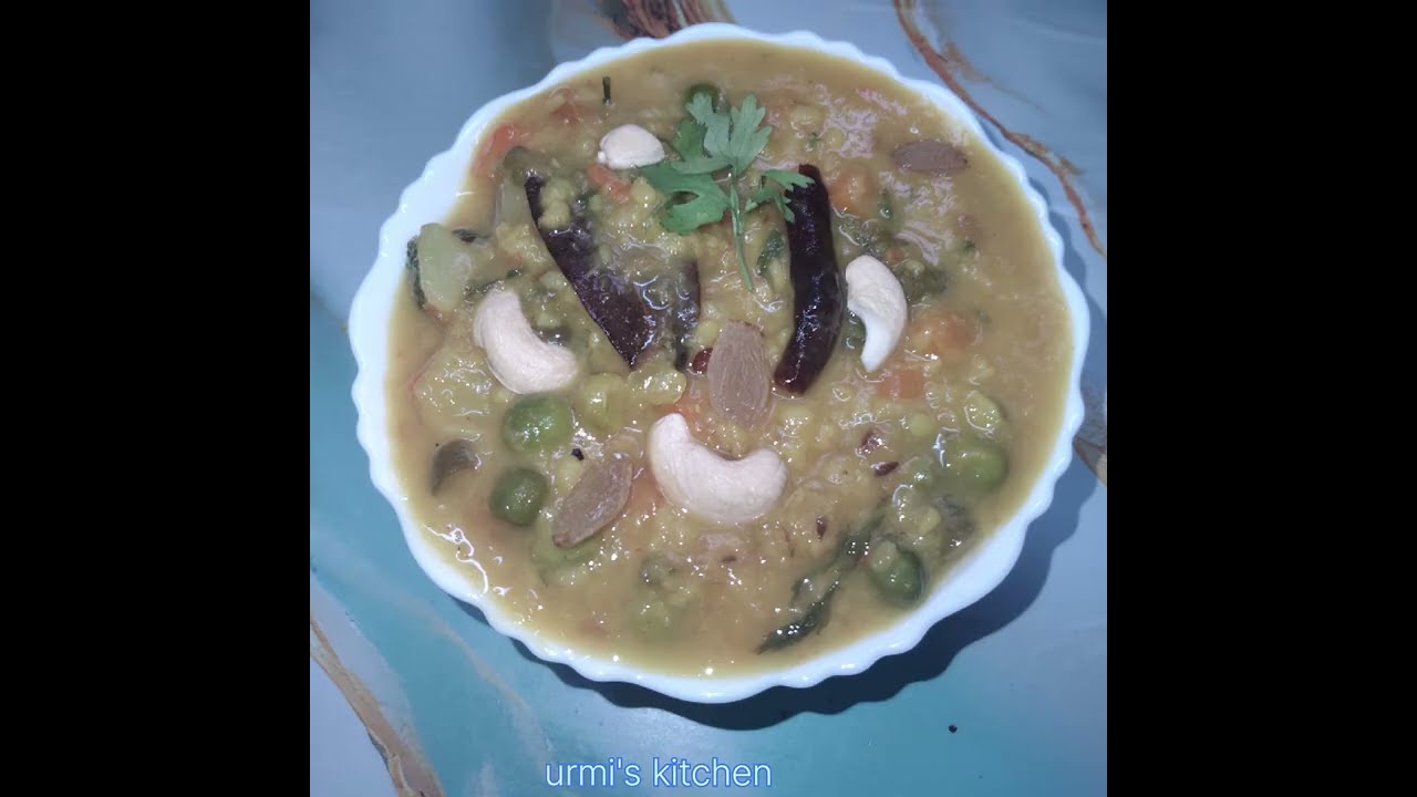 শীতের সব্জি দিয়ে থকথকে মুগ ডালের রেসিপি। #Veg Dal#very delicious#lunch recipe. 