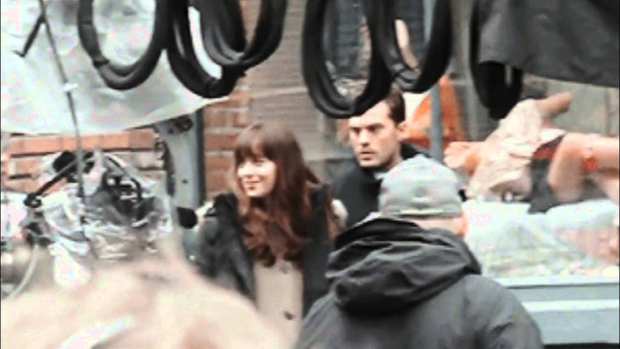 Mirrors - Dakota Johnson & Jamie Dornan.