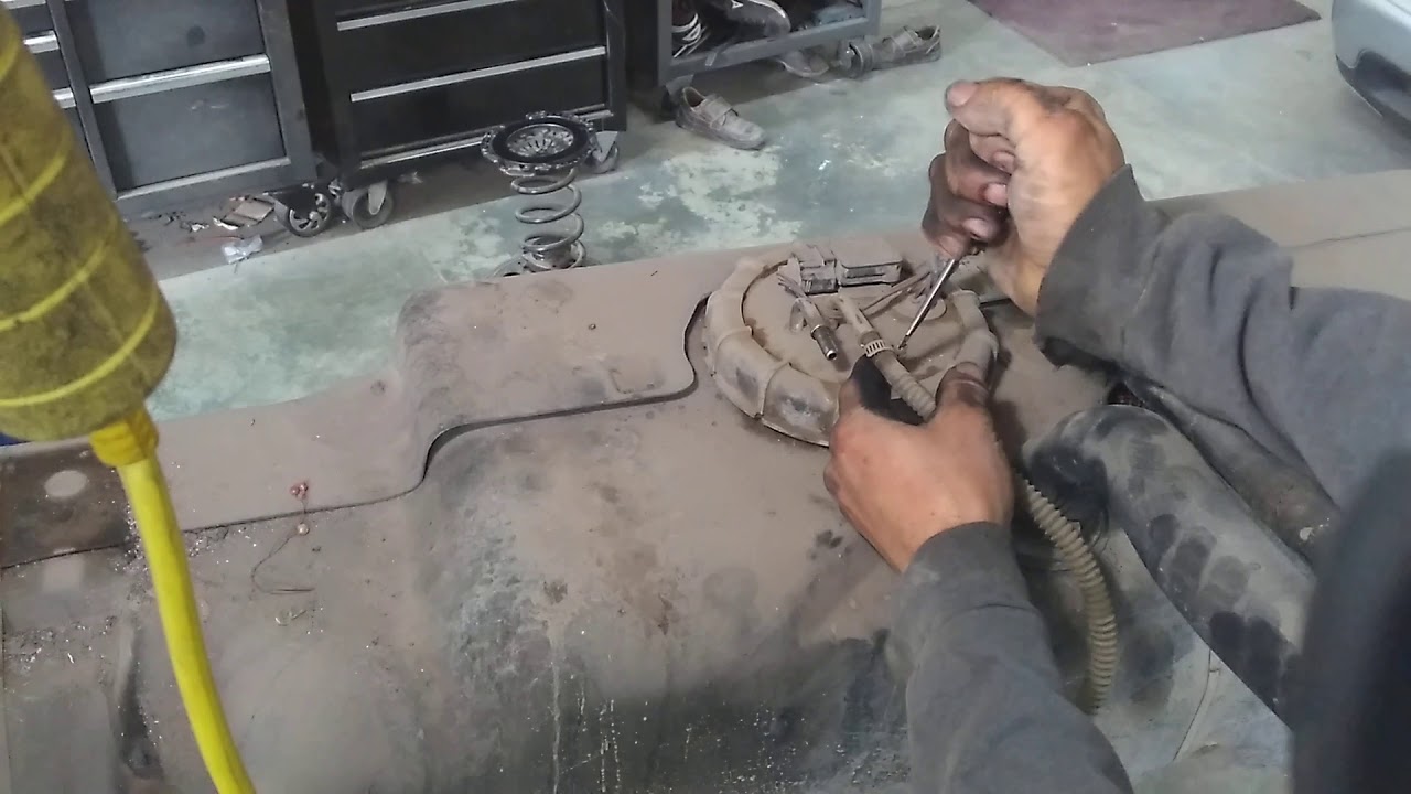 Ranger 2.5 cambiar bomba de gasolina fuel pump (1)