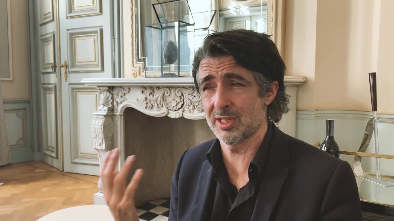 Mauro Pawlowski over 'Cleo'!