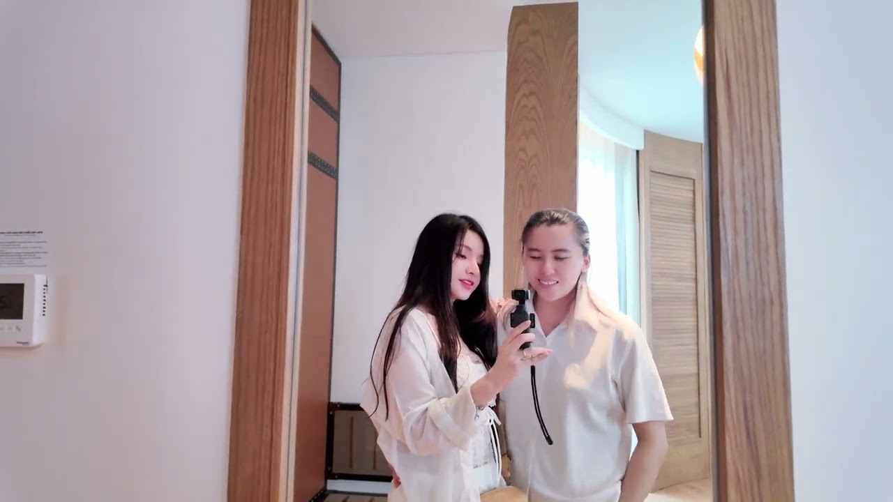 [TuEira] Girl Love: Chuyến Đi Du Lịch Bất Ổn