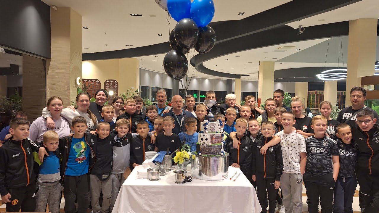 Spektakularan doček za FK Čaja 🏆