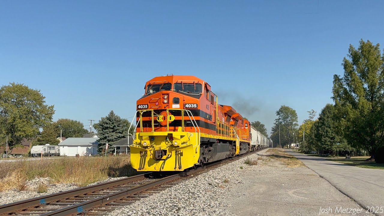 CF&E LIFW-18 w/ CFE C40-8Ws #&rsquo;s 4035 and 4034 @ Adams St in Middle Point, OH 9/18/25