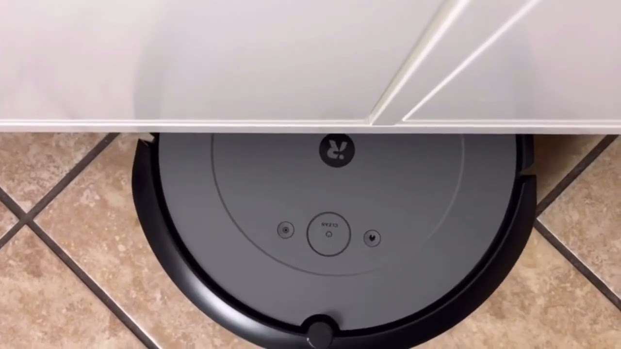 Wi-Fi Connected Robot Vacuum Cleaner ,New 2022