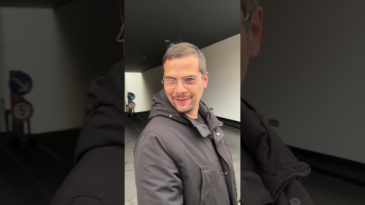 Blinder Mann &uuml;bersieht Stufe | Mr. BlindLife￼￼