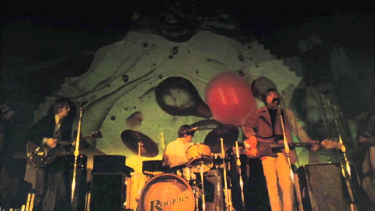 Moby Grape Mom's Hot Apple Pie Side 1