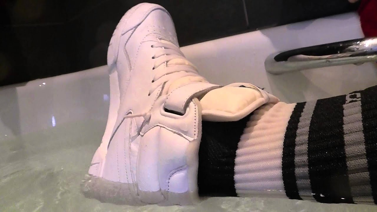REEBOK EX-O-FIT immergees totalement
