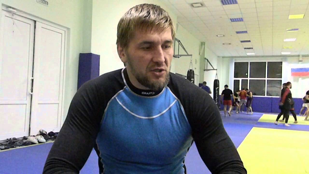 Виталий Минаков отвечает на вопросы болельшиков