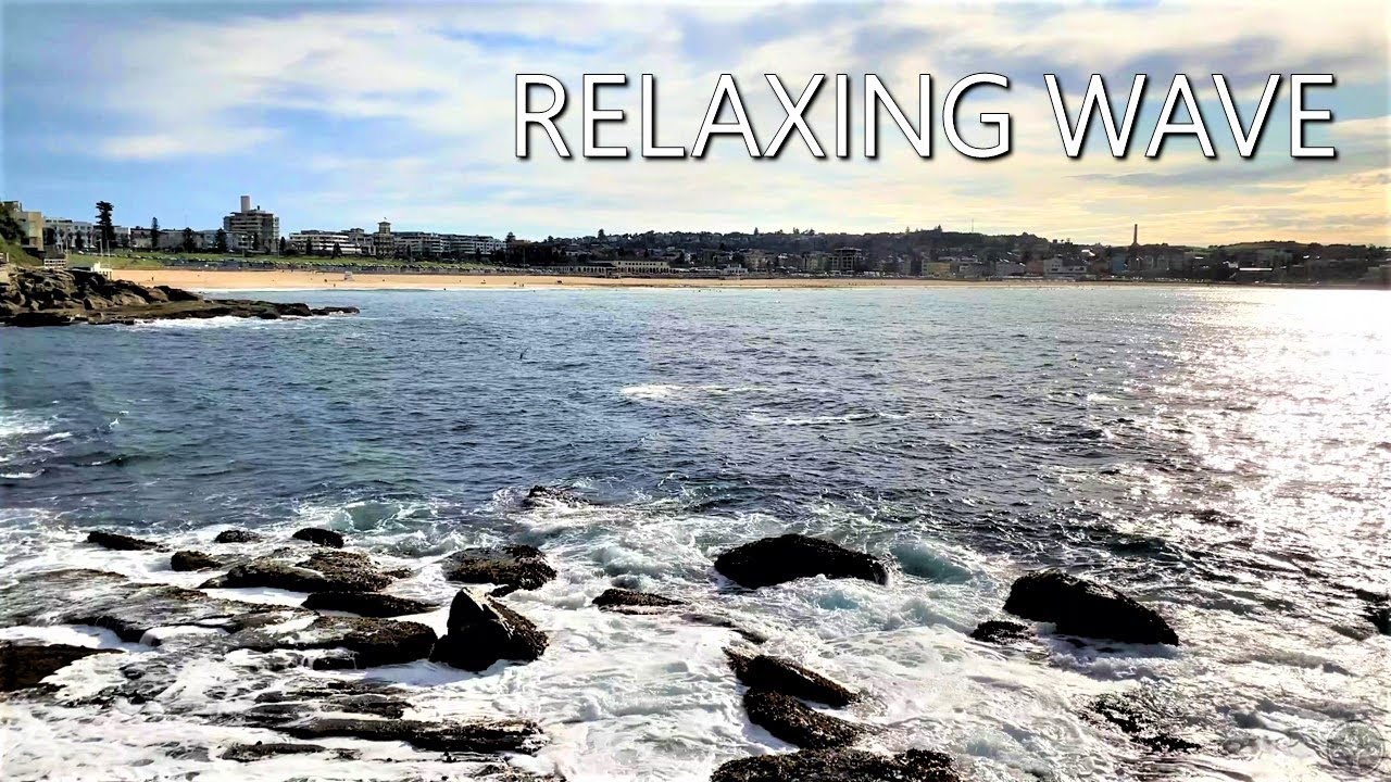 Wave sounds on Bondi beach | Bondi to Bronte Coastal Walk in Sydney 4K Relaxing White Noise ASMR