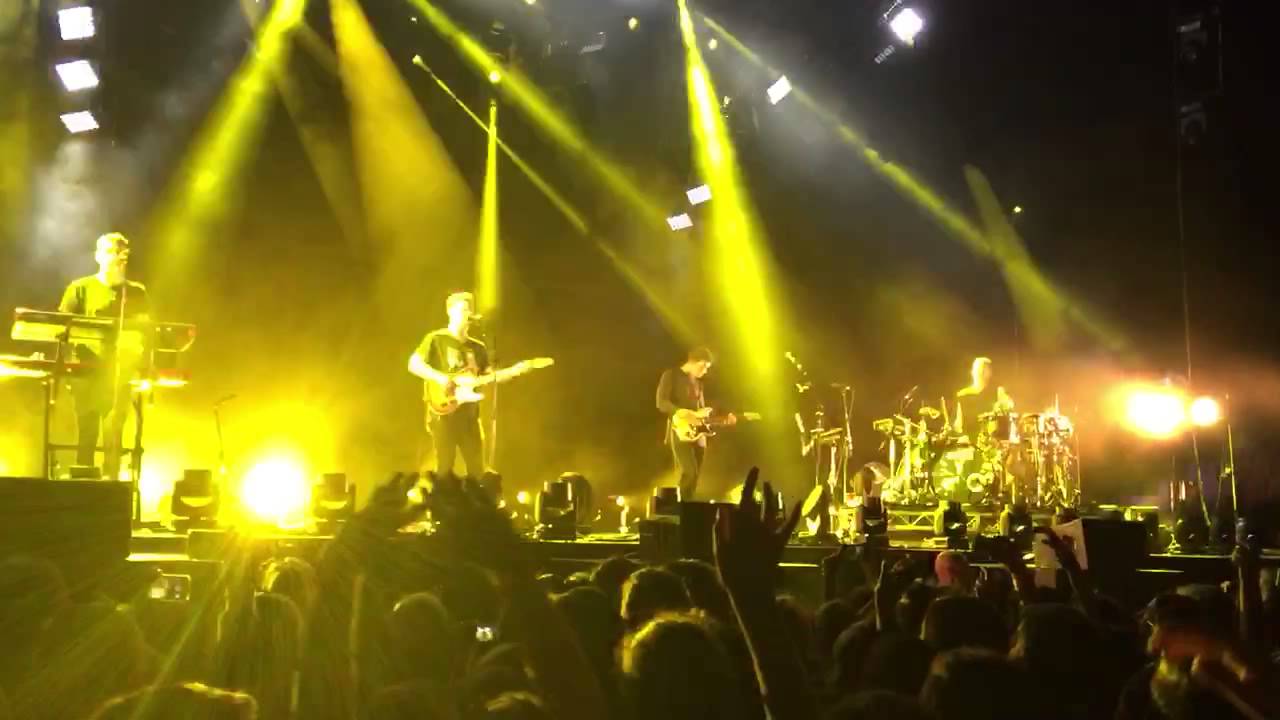 Breezeblocks- Alt-J (Live in Sydney 2015)