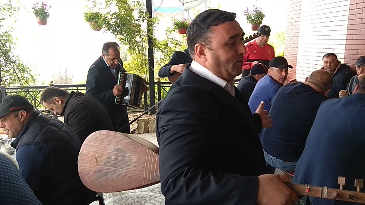 Asiq Rasim Asiq Eli, Qarmon Ferhad Gedebeyli.