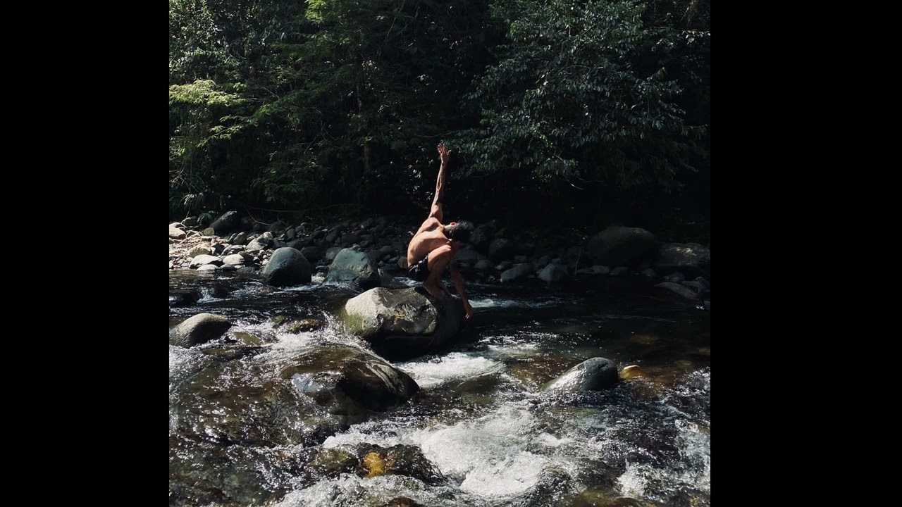 Upstream  - Juan Nosotros