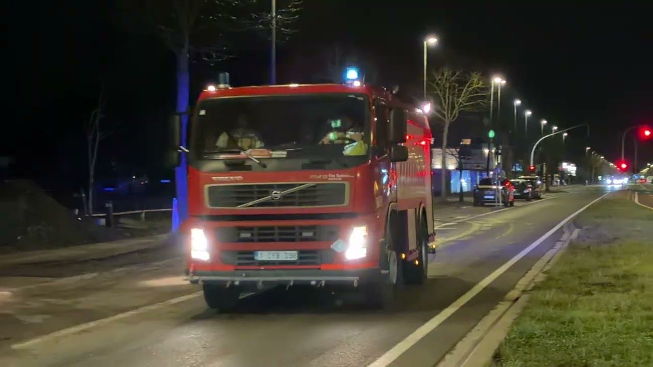 Tankwagen Expo Gent en (Reserve) Tankwagen Melle vertrekken met spoed richting industriebrand  Pinte
