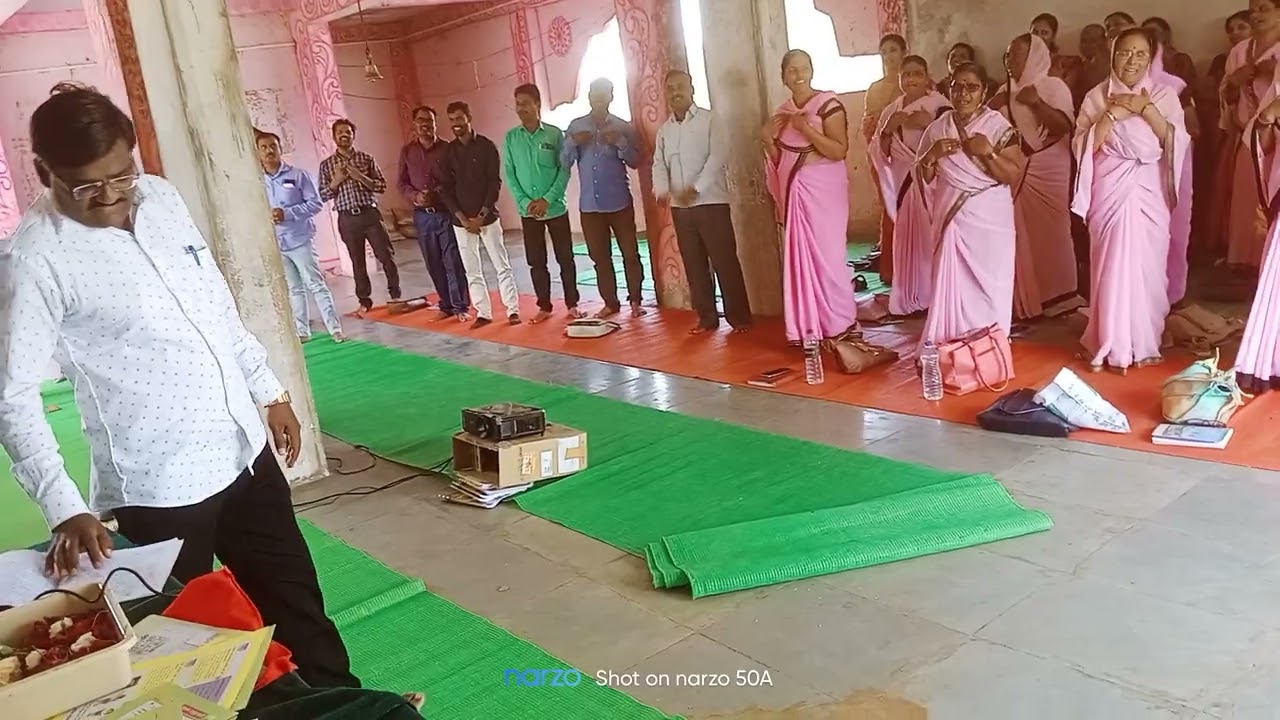 *गुरुजी छडी नका मारूजी लागतय हातावरी - शाळापूर्व तयारी प्रशिक्षण कृतीयुक्त गीत गायन सादरीकरण*