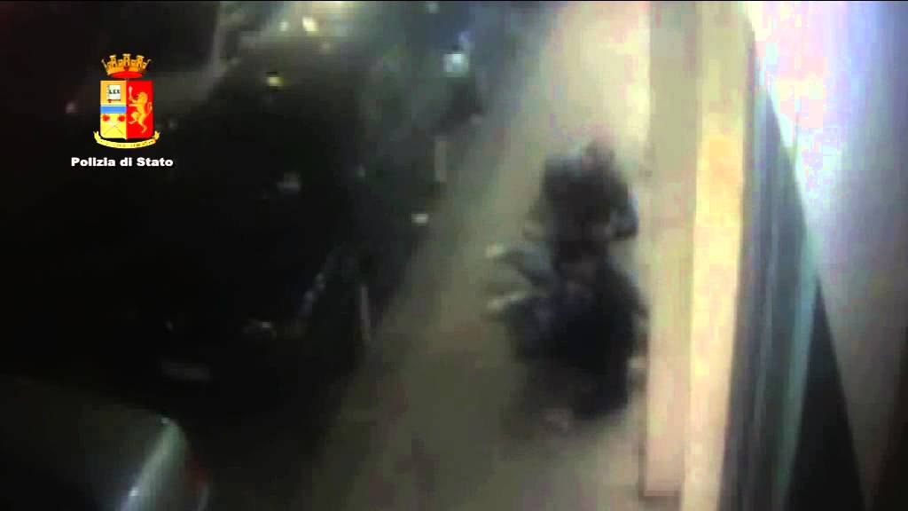 Video arresto rapinatori farmacia