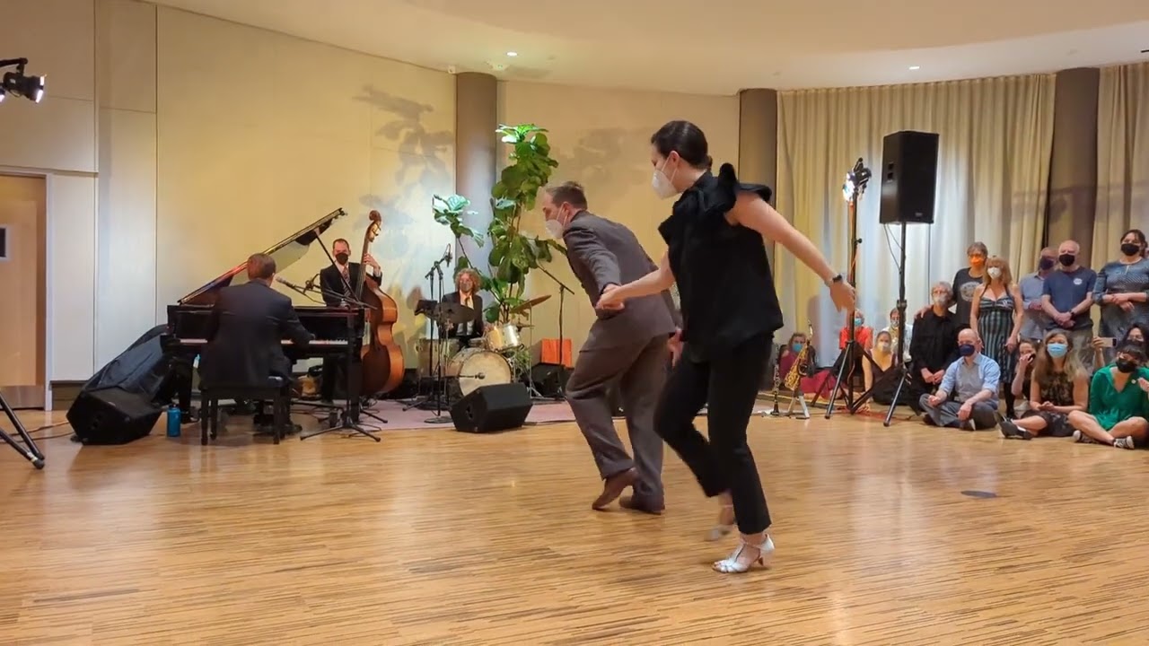 Skye Humphries & Naomi Uyama - Lindy Hop Demo at Uptown Swing Dance 2022