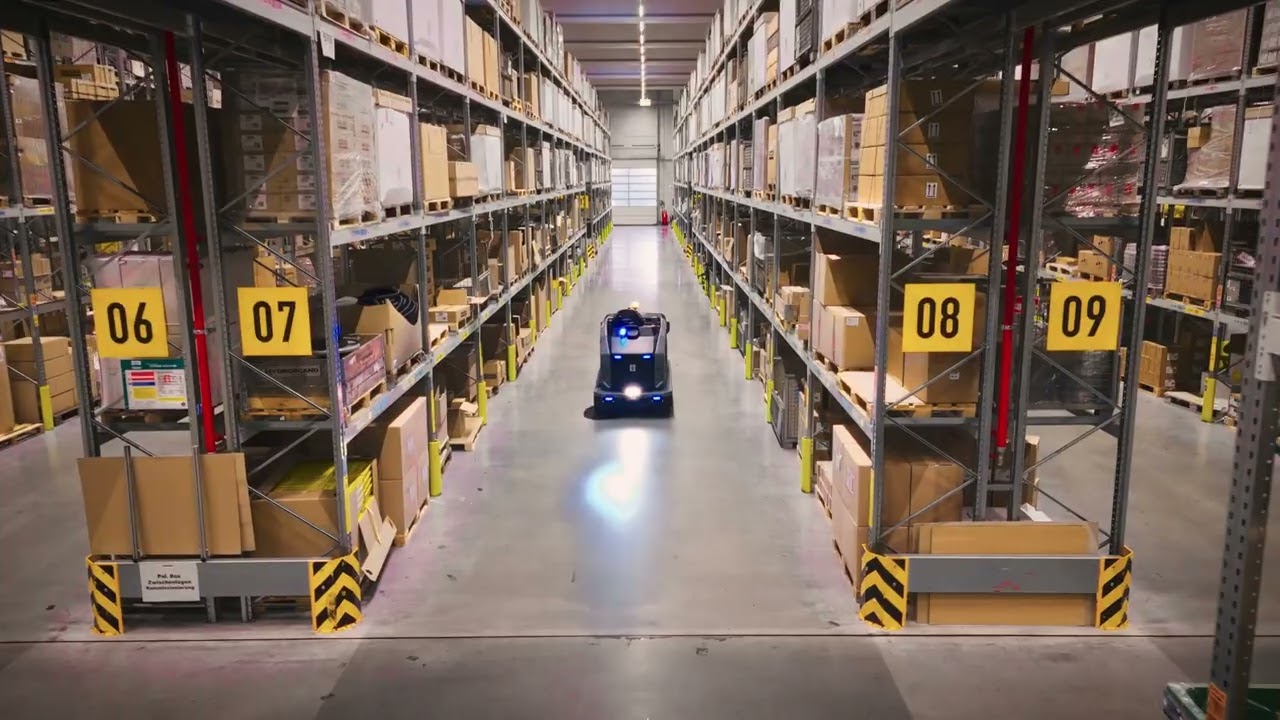 Kira B200 Autonóm súroló-szívógép