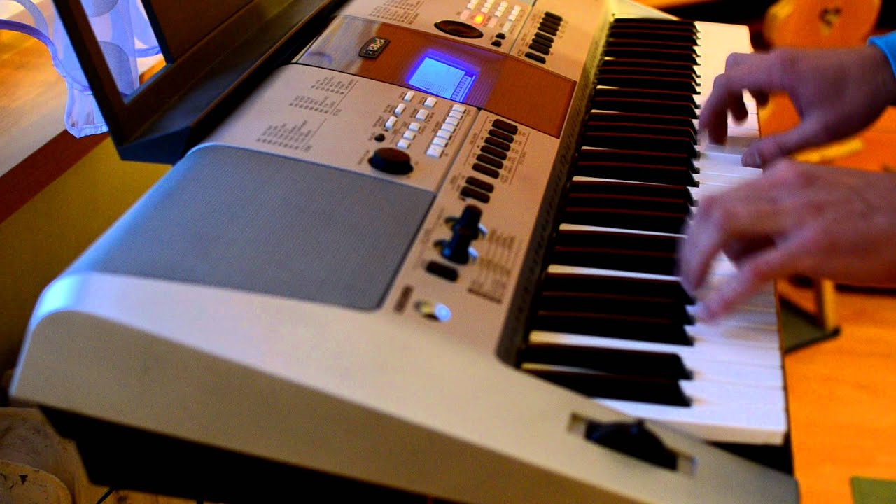 W taką ciszę. YAMAHA PSR E413