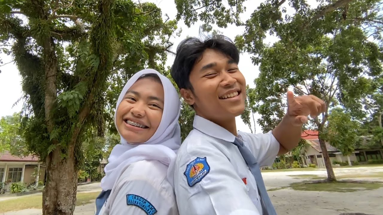 Keliling sekolah with bestipa || MendadakVlog 