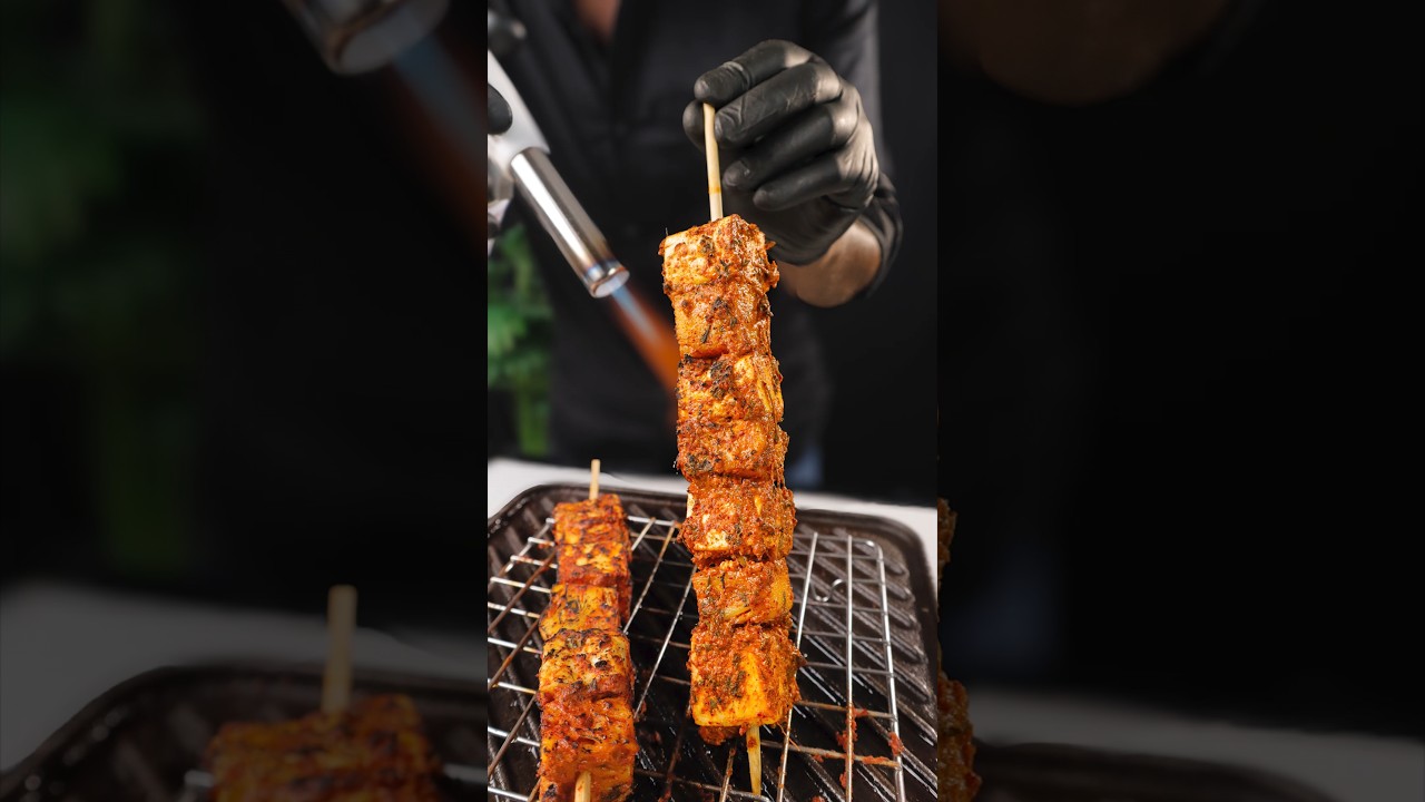 Can you see the Pineapple in this Tikka? #shorts