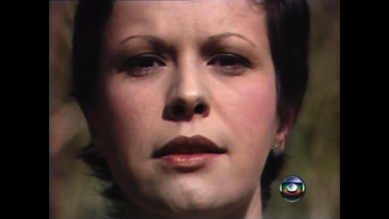 Elis Regina - Ca&ccedil;a &Agrave; Raposa (Fant&aacute;stico, 1975)