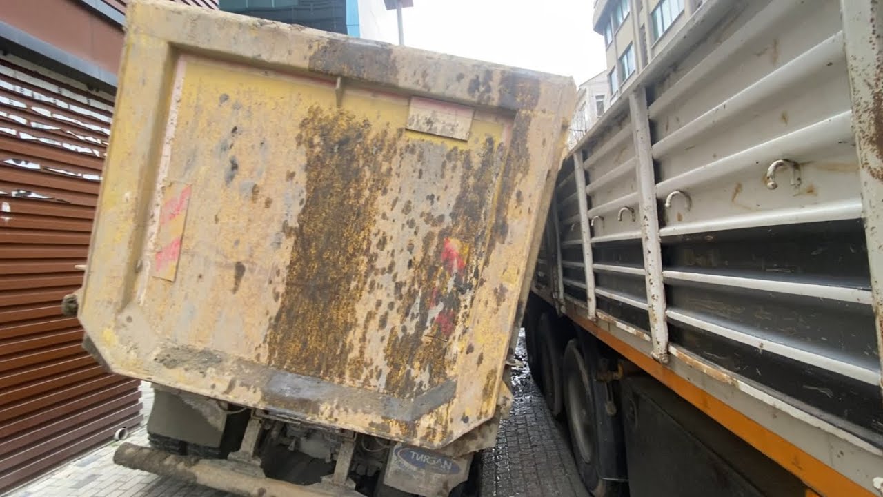 Üzerime Kamyon Devrildi !! Yol Çöktü Feribota Bindik Dar sokaklarda Mücadele Kadıköye Girdik
