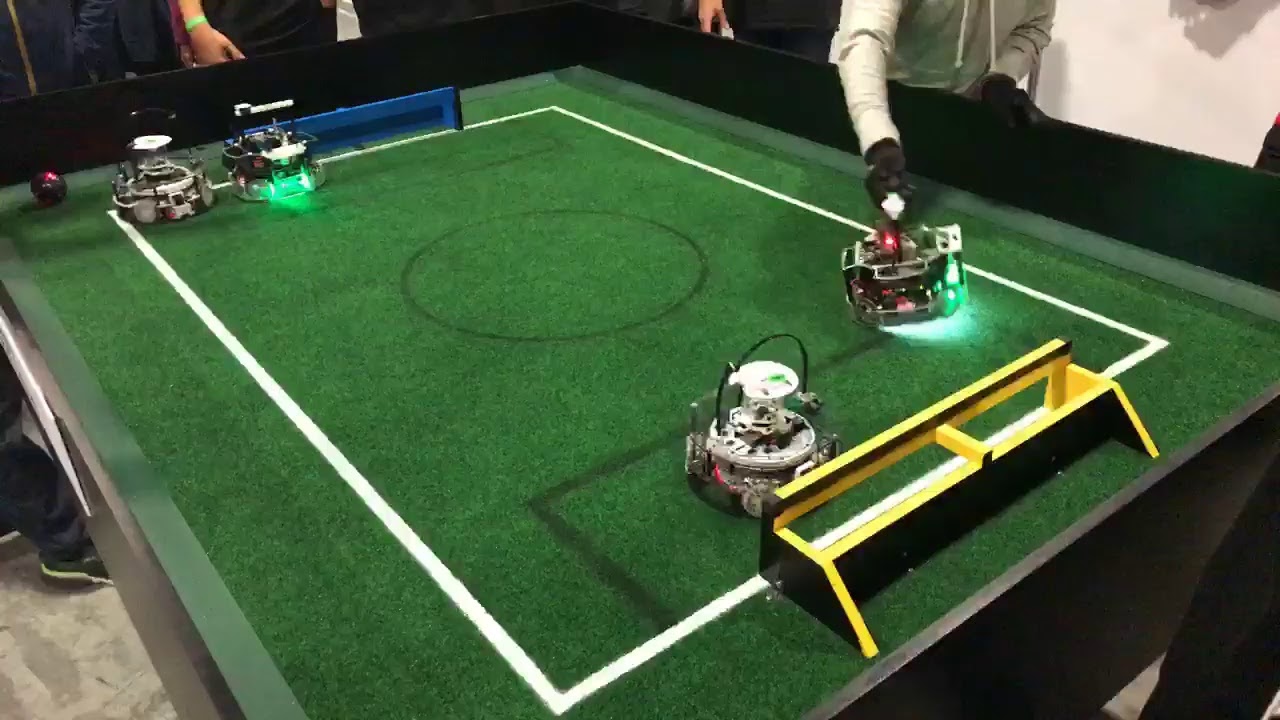 Lightweight 2019 Finals - M&A (AUS) vs BohleBots Quadro (Germany)