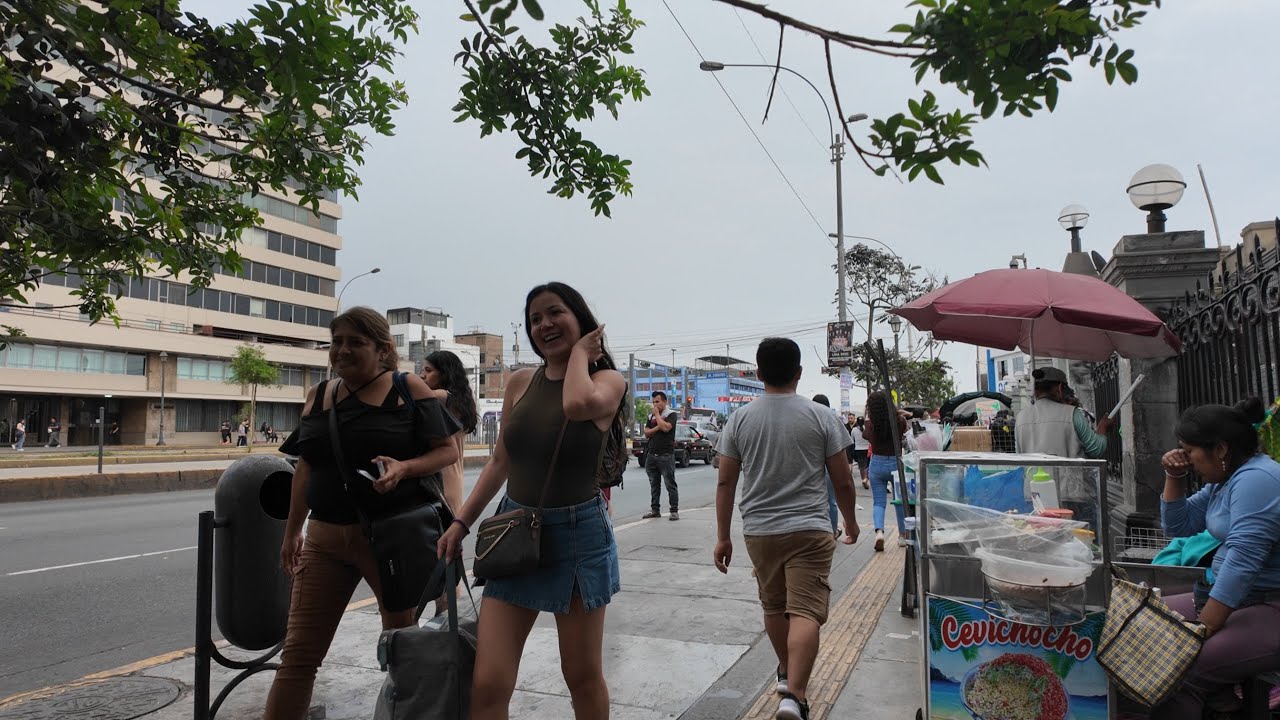 AV. ALFONSO UGARTE, SIN TRÁFICO por el PARO