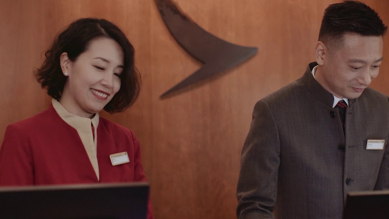 Designing a human travel experience in Cathay Pacific's lounge