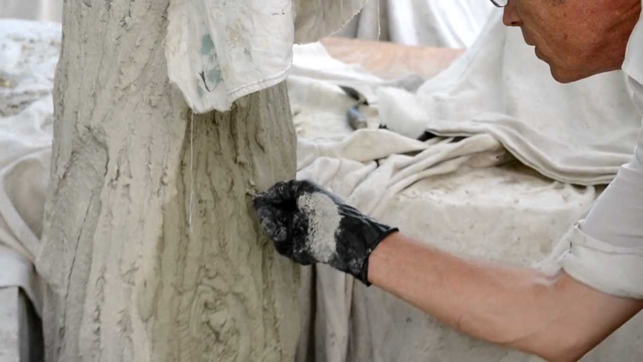 Terry Eagan explains the process of concrete trees at Huntington Library