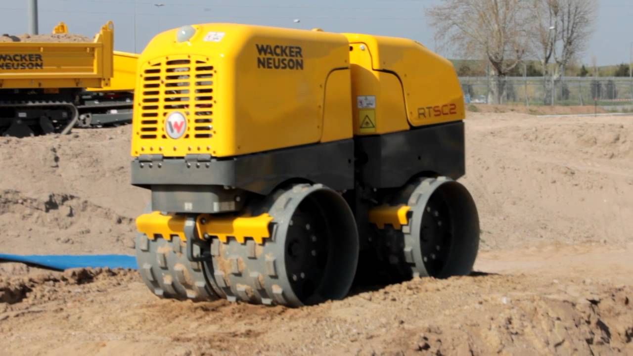 Area esterna, campo prove - rullo compattatore tandem, RTSC2 Wacker Neuson