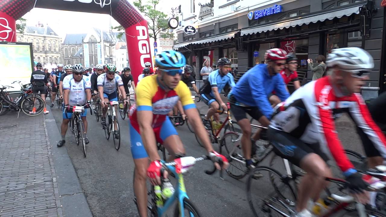 Dam tot Dam FietsClassic 2016: start Damstraat Amsterdam