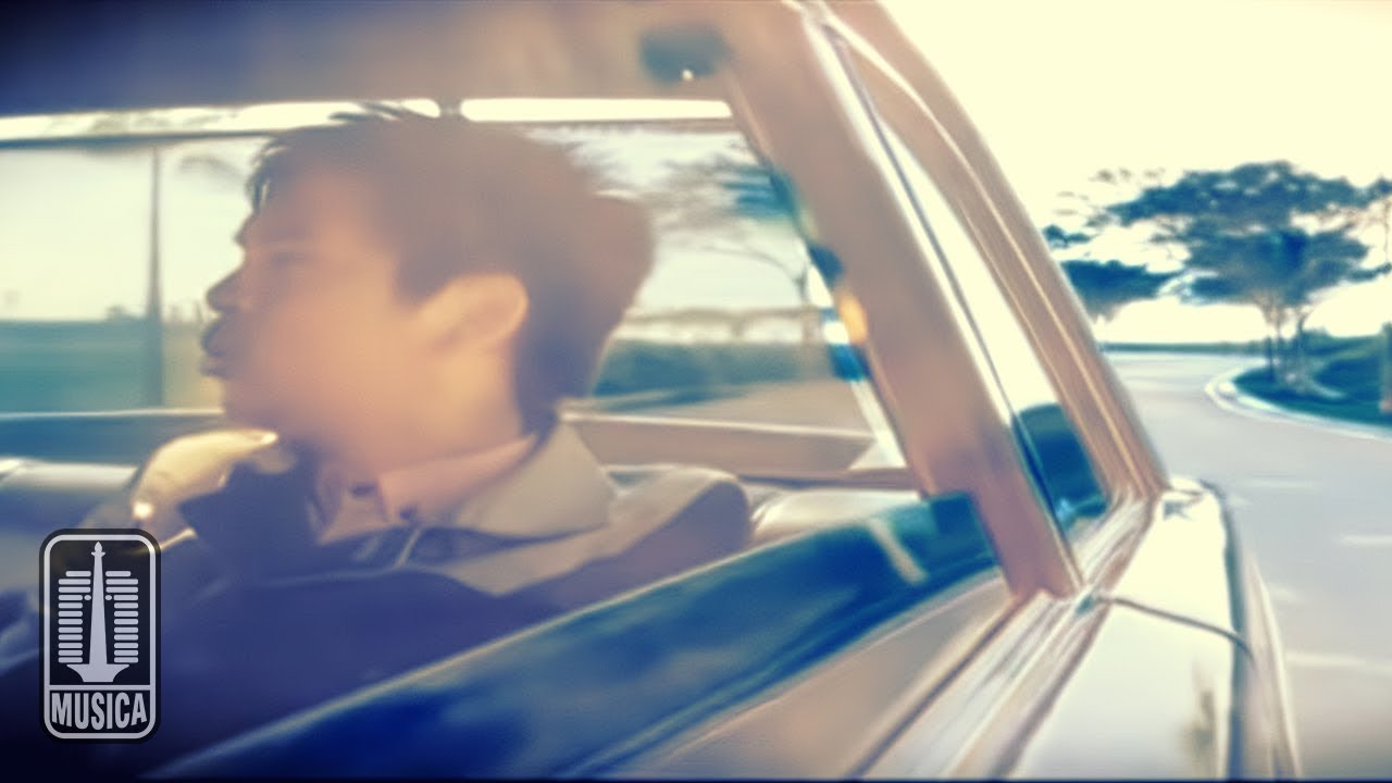 D'MASIV - Aku Kehilanganmu (Official Music Video)