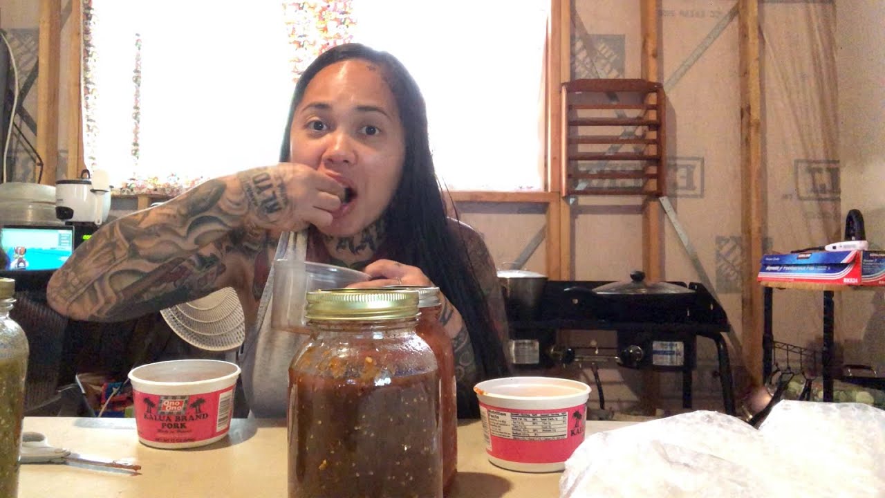 Unboxing & Tasting SALSA from BIRD MARTINEZ