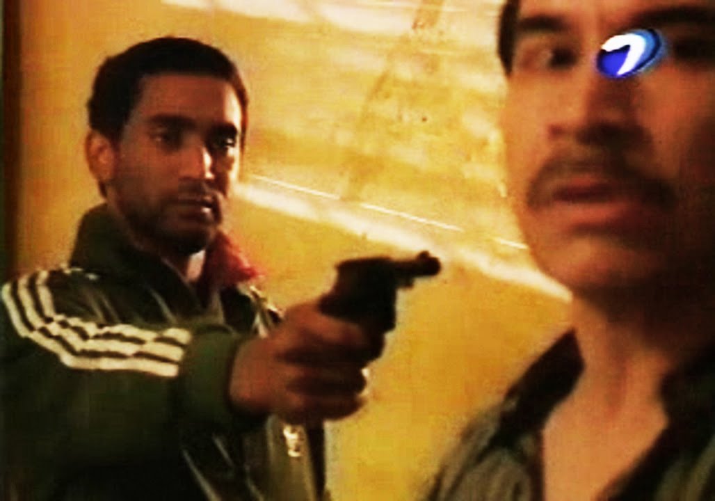 Okupas - El Pollo ubica a Peralta (Escena completa)