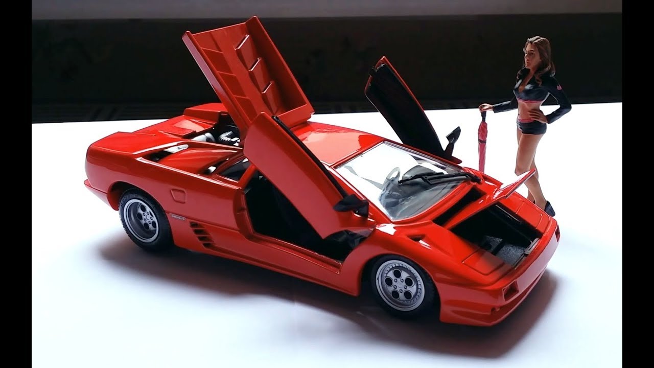 Reviewing the 1/24 Lamborghini Diablo by Maisto