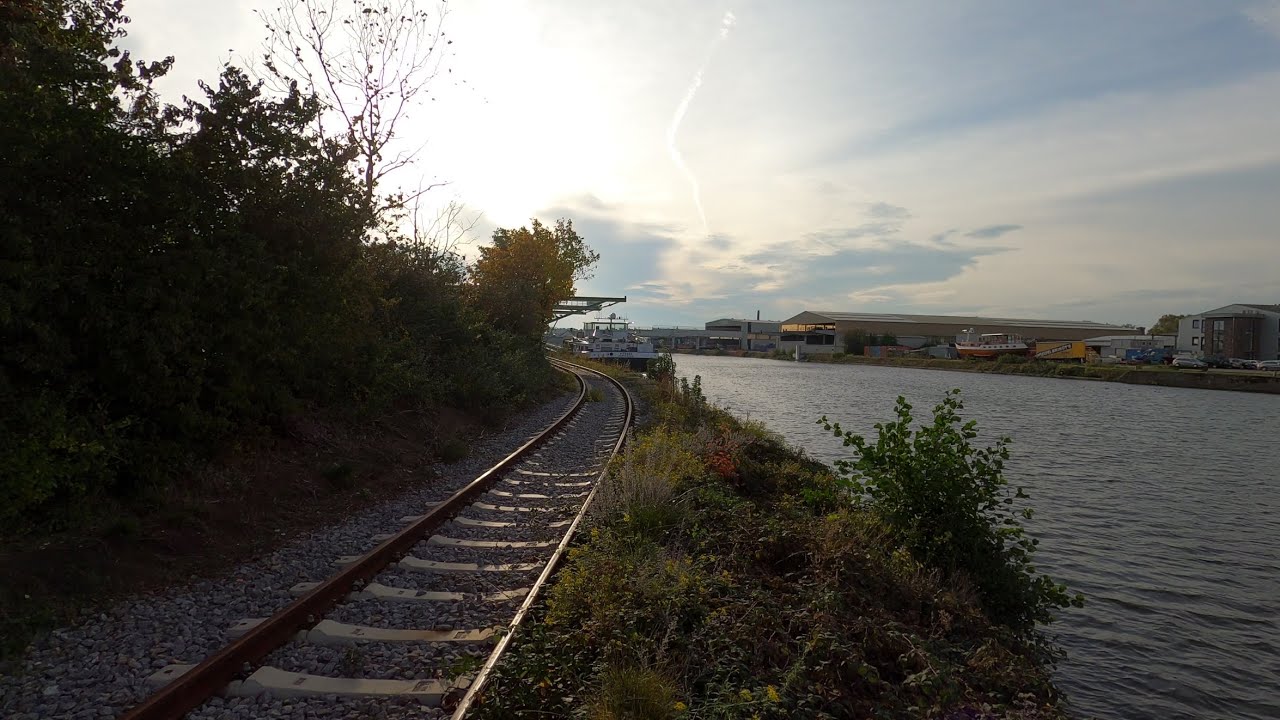 walking Rhein-Ruhr-Hafen Mülheim an der Ruhr Oktober 2020