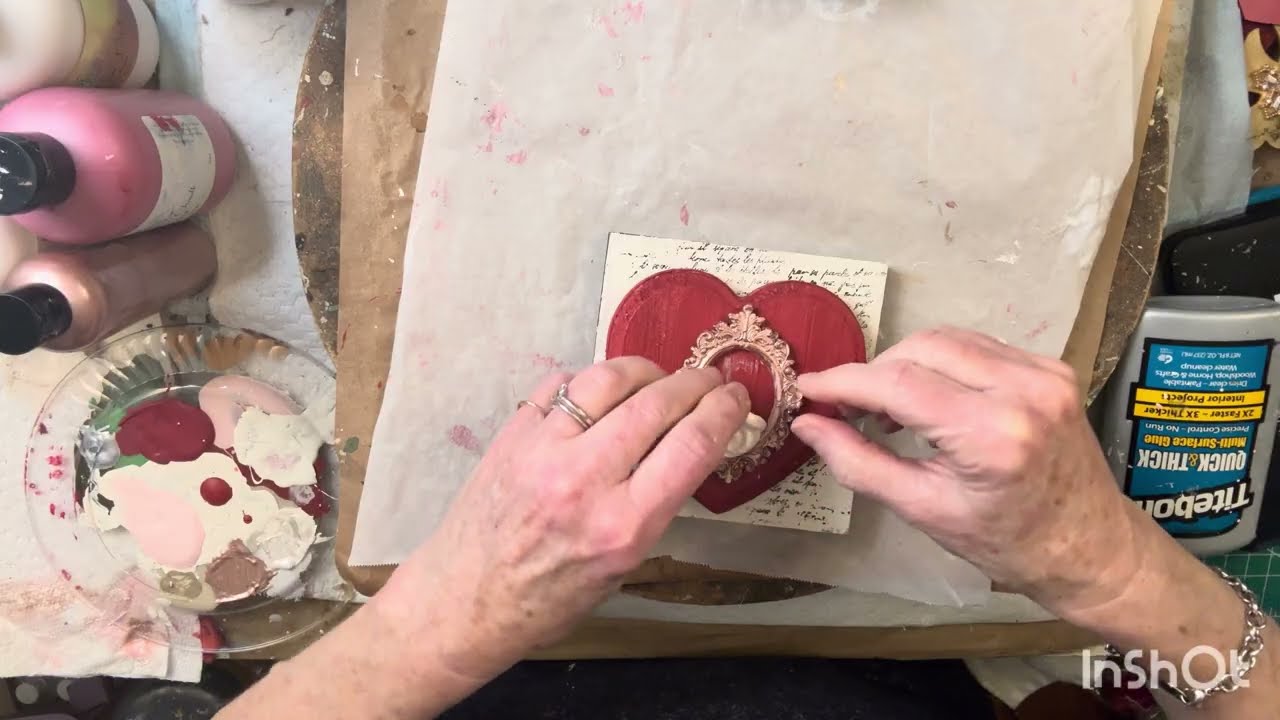Let’s create an easy wood heart sign