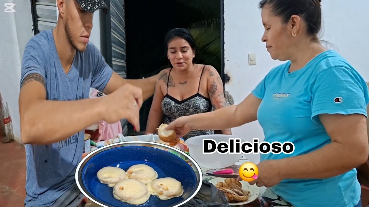 Pauloba De Antojos 😲 Doña Esperanza Prepara Deliciosas  Torrejas 😋