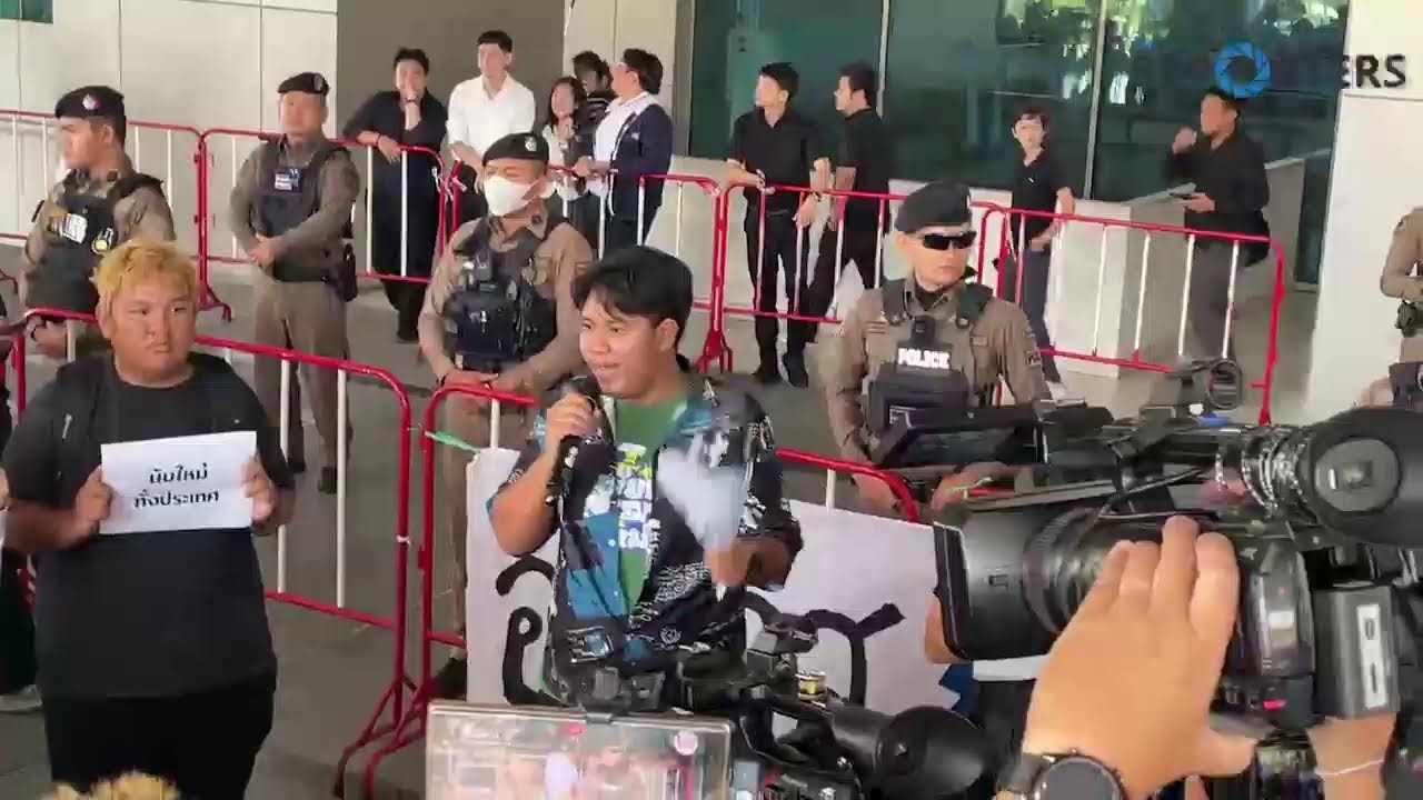 🔴 [LIVE] แนวร่วมธรรมศาสตร์ฯ บุก กกต.ทวงถามความโปร่งใสเลือกตั้ง #นับใหม่ทั้งประเทศ
