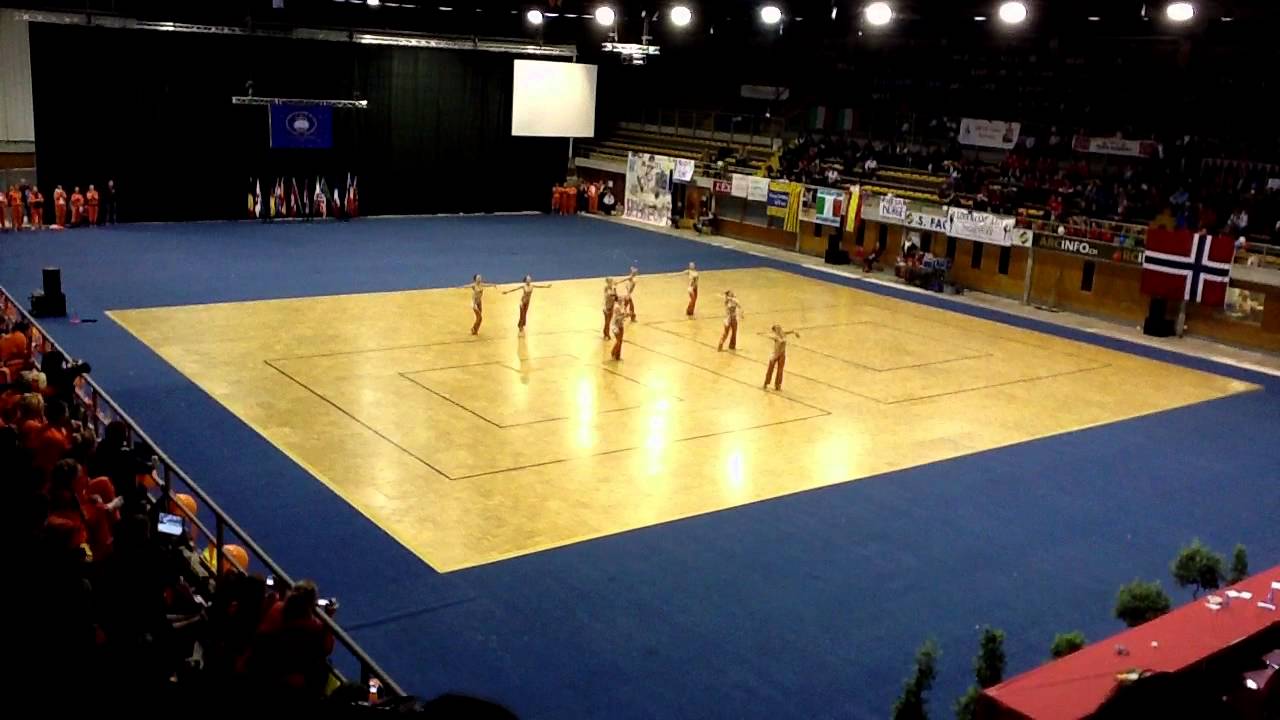 junioren twirl.MOV