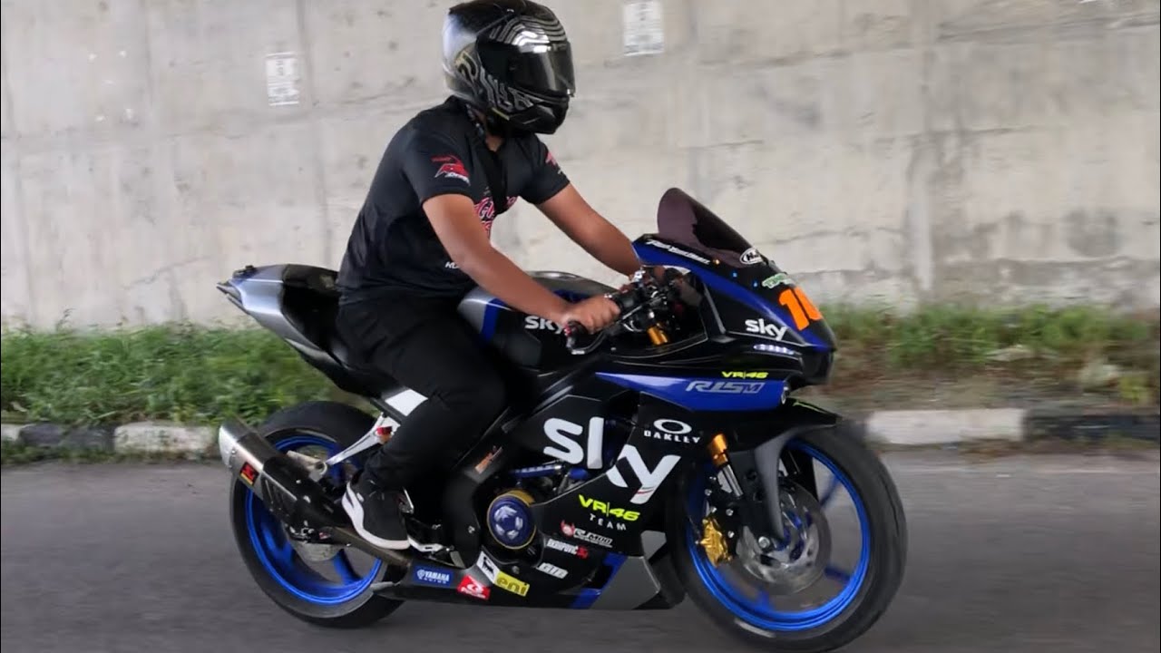 Yamaha R15V3 VVA using DRYCLUTCH -tutorial