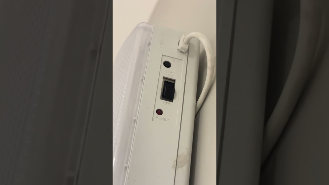 Teste da luminária de emergência 