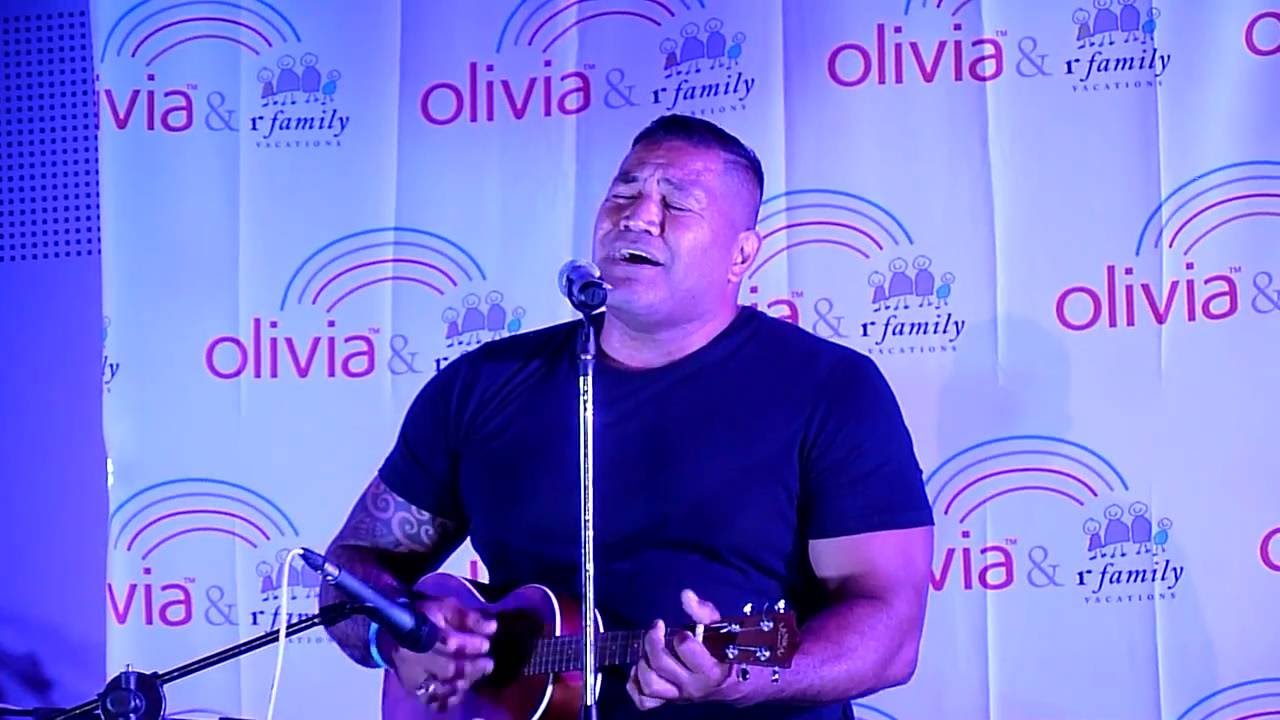 Esera Tuaolo sings 