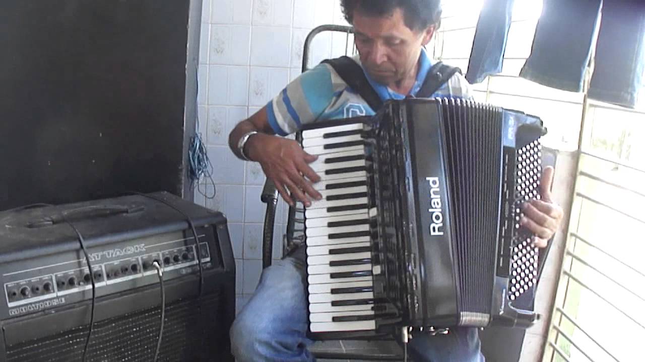 VENDIDO. Roland FR-3X turbinada com os timbres da Scandalli super VI parte 1