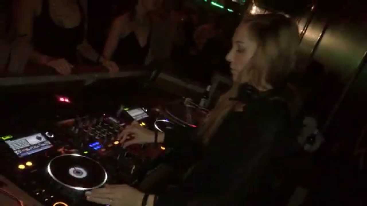 M&ouml;ggli @ Make Me A Sandwich B...! - Wanderlust - 30-05-2014