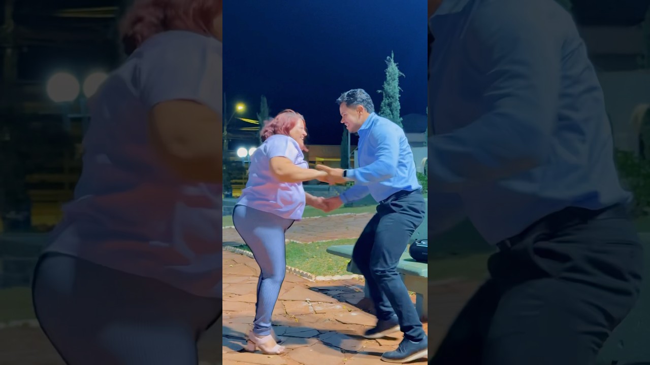 Olha a felicidade dela dan&ccedil;ando&hellip;