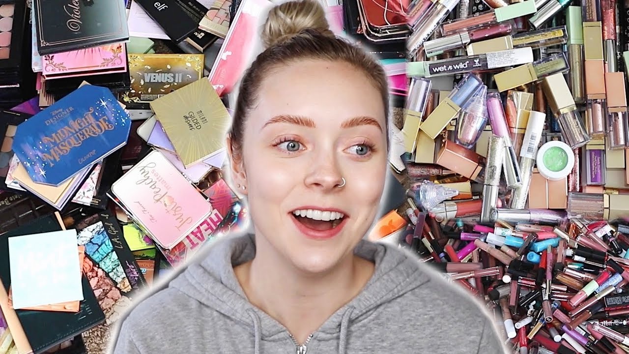 EXTREME MAKEUP DECLUTTER | Getting Rid Of 80% Of My Makeup!
