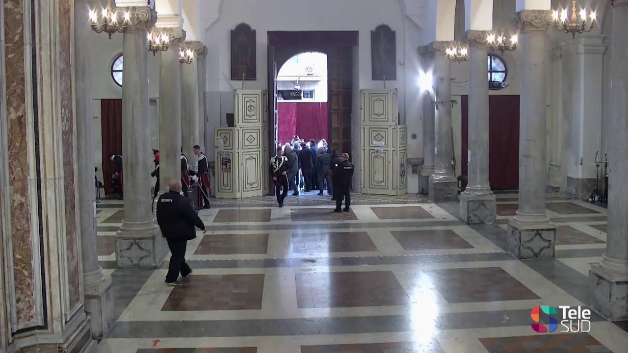 In diretta dalla Chiesa del Purgatorio di Trapani, l'uscita dei Sacri Gruppi dei Misteri.