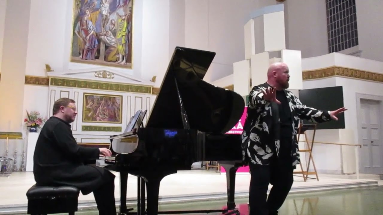 Funiculi funicula (Denza) singalong with Nicky Spence and  pianist Dylan Perez Monday 12 May 2025